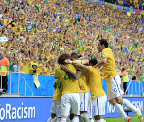 Бразилия разгроми Камерун и спечели група А (видео)