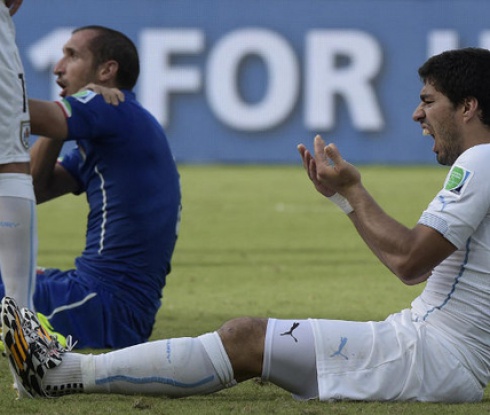 ФИФА официално погна Суарес, той отрича обвиненията