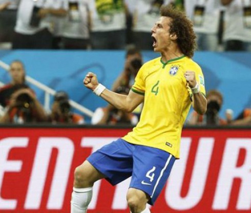 ФИФА отсъди: Давид Луис вкара гола за Бразилия срещу Чили