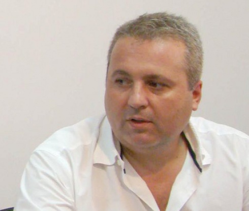 Коко Динев прехвърли акциите на Локо Пловдив на феновете