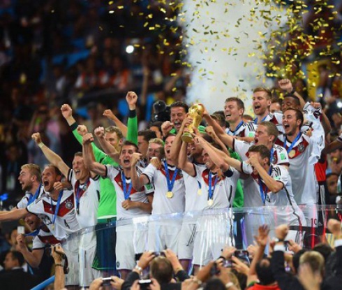 Футболът е проста игра - накрая побеждава Германия, защото има отбор