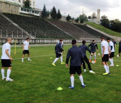Бивш играч на Шефилд Юнайтед идва на проби в Локо Пловдив