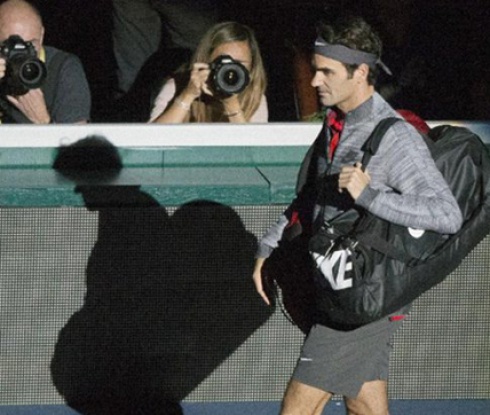 Федерер разби Мъри насред Лондон за по-малко от час (видео)