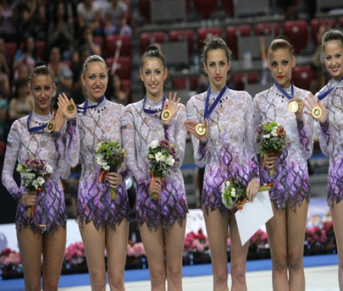 Ансамбълът си тръгва от Москва с пълен комплект медали