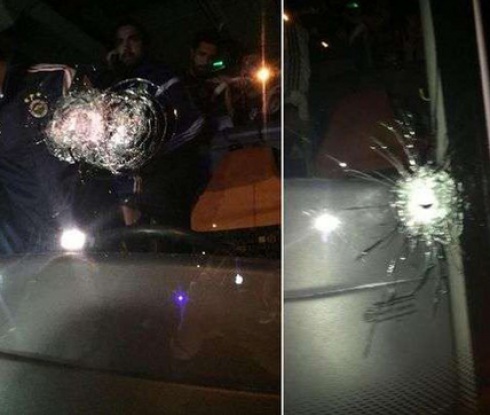 В Мерсин изпочупиха автобуса на хандбалния Бешикташ