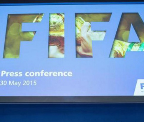 Започва вътрешни проверки след арестите във ФИФА