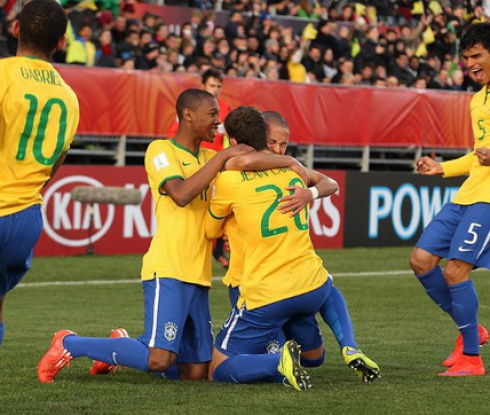 Бразилия на финал на Мондиала след разгром над Сенегал