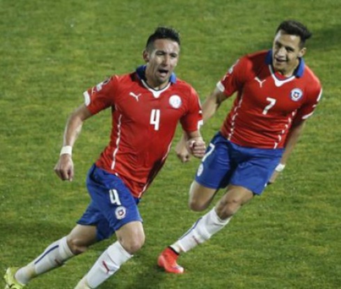 Чили надви Уругвай и е на полуфинал (видео)