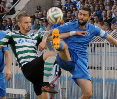 Гаджев подписва с испанския Алавес