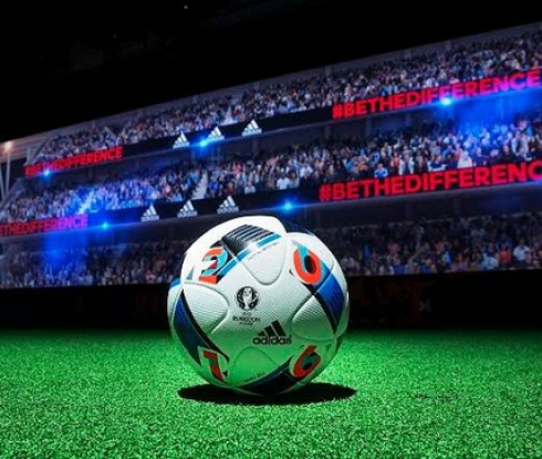 Зидан представи топката на Евро 2016 (видео)