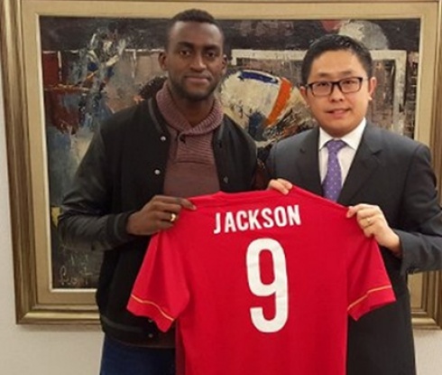 Официално: Гуанджоу плати 42 милиона евро за Джаксън Мартинес
