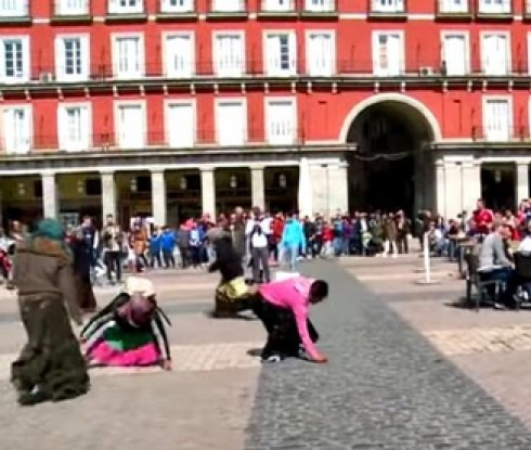 Фенове на ПСВ възмутиха Мадрид (видео)