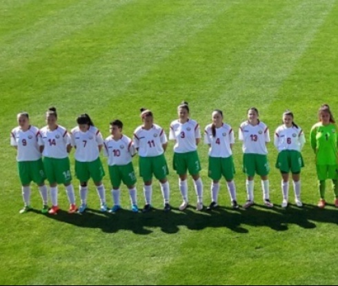 Девойките до 17 г. срещат Молдова, Румъния и Словакия на международния приятелски турнир на УЕФА в А