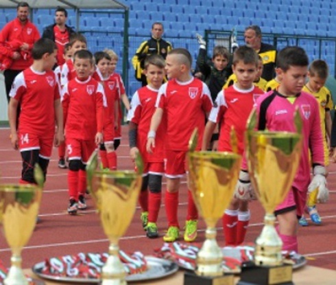 Националният стадион ще бъде домакин на детски турнир