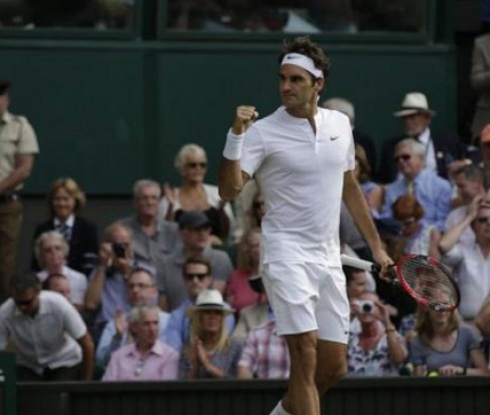 Федерер е на полуфинал след петсетова драма с Чилич