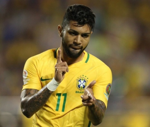 Ман Юнайтед хвърли още една трансферна бомба, договори бразилски национал