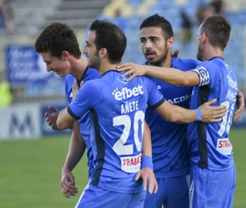Две дузпи носят успеха на Левски в Бургас, сините лидер в Първа лига (видео)