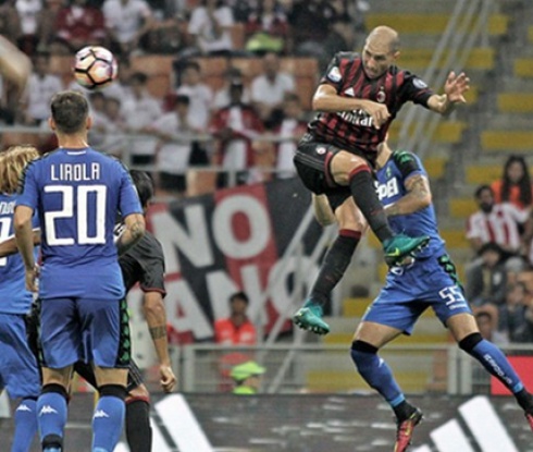 Милан с епичен обрат срещу Сасуоло, триумф за росонерите в голов трилър (видео)