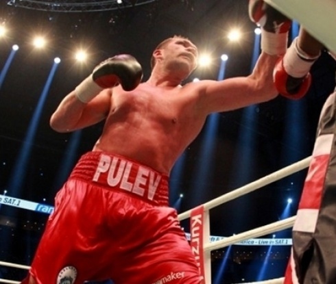 Кубрат Пулев е предпочитаният избор на Джошуа за мач на 10-ти декември