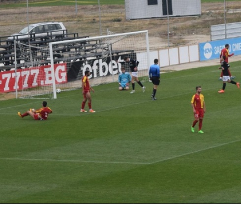Локо Пловдив смачка Македония със 7:0