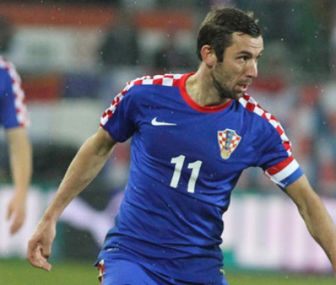 Барса привлича на свободен трансфер капитана на Хърваия