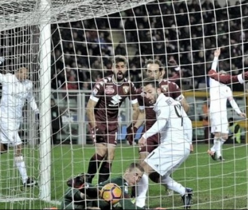 Милан спаси точката срещу Торино в зрелищен мач (видео)