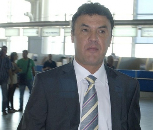 Боби Михайлов ще открие турнира по футзал във Варна
