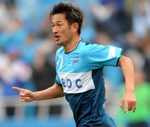 Японска легенда подобри рекорда за най-възрастен професионален футболист