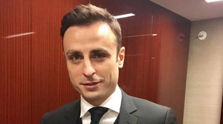 Бербатов звезда на мач от шеста лига в Англия