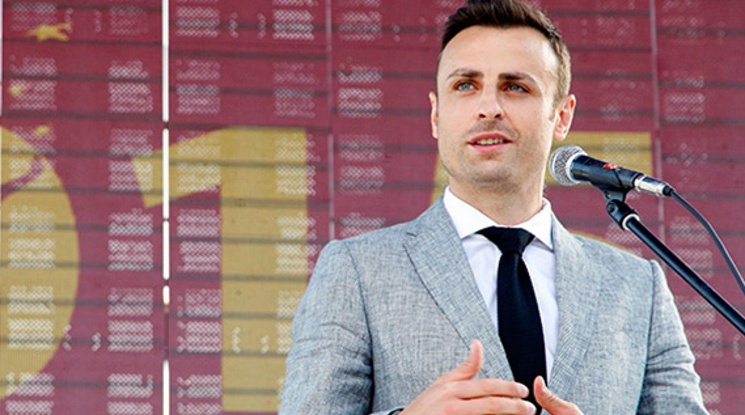 Бербатов надви студенти