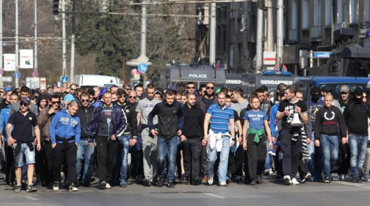 Засилено полицейско присъствие на "Армията"