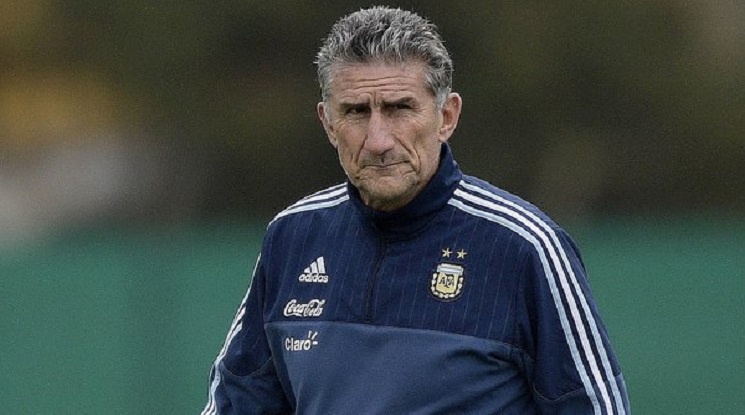 Решено: Аржентина уволнява Едгардо Бауса