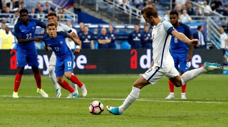 Франция излъга Англия в резултатен мач (видео)
