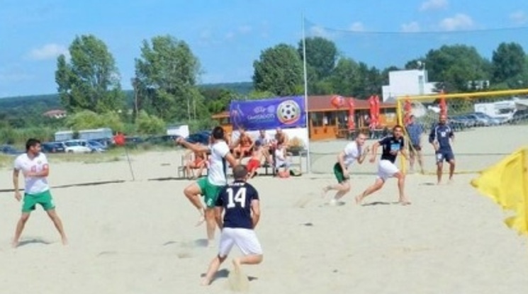 Първият кръг от Държавното първенство по плажен футбол се проведе в Aлбена