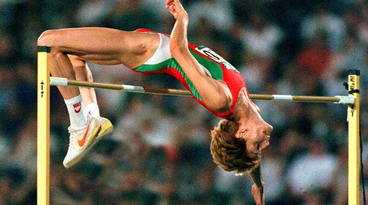 30 години от феноменалния скок на Стефка Костадинова (видео)