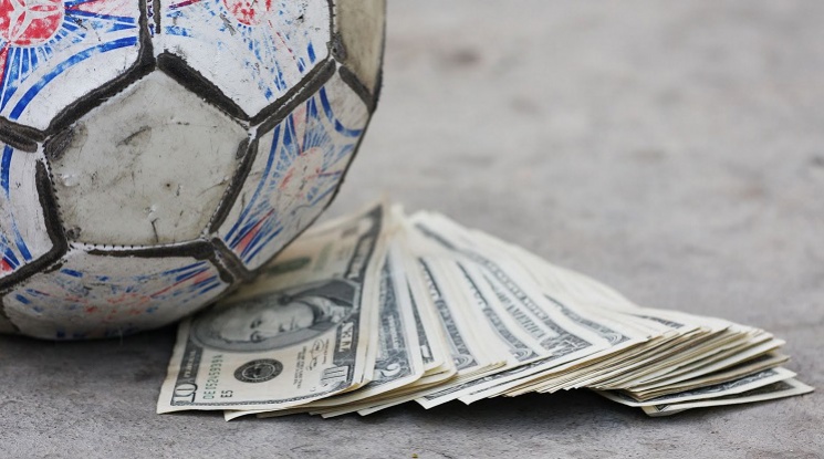 УЕФА въвежда "данък лукс" за богатите клубове
