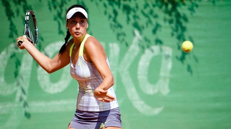 Джулия Терзийска с категорична победа стигна до полуфиналите в Египет