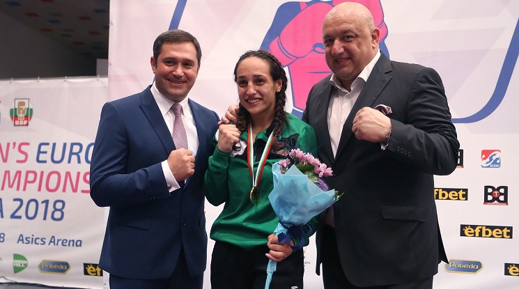 България с три титли на Европейското по бокс