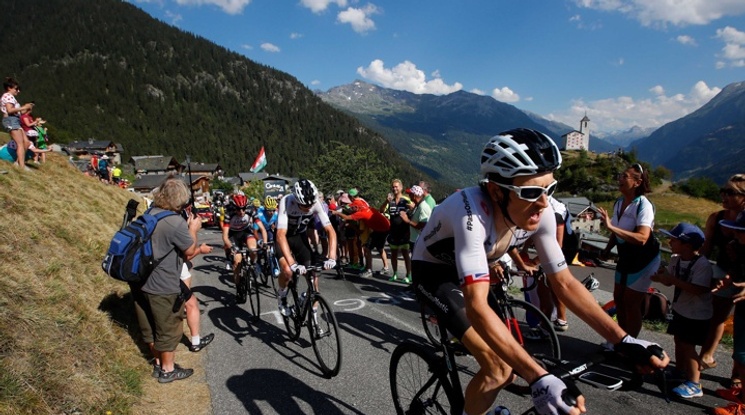 Герайнт Томас поведе в Тур дьо Франс, Фрум вече е втори