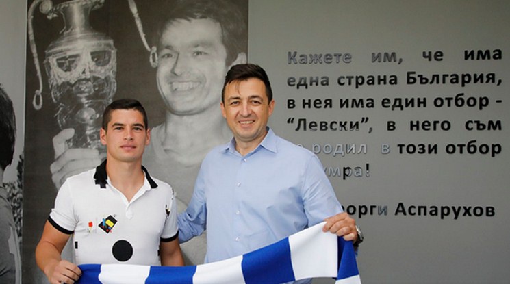 Официално: Иван Горанов подписа нов договор с Левски