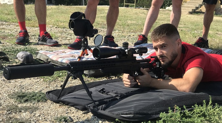Футболистите на ЦСКА показаха умения по стрелба