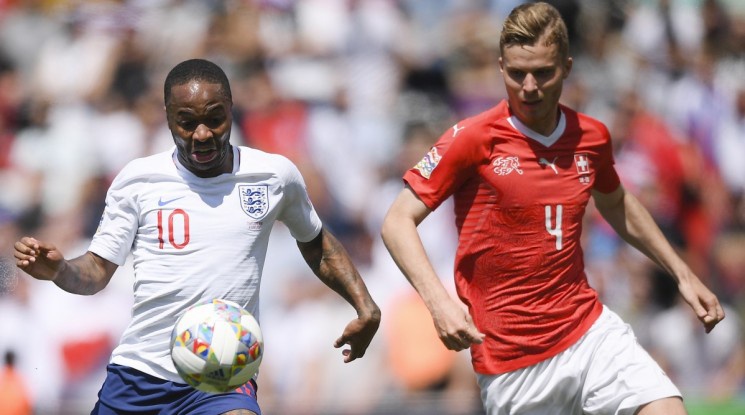 Англия победи Швейцария след рулетката на дузпите (видео)