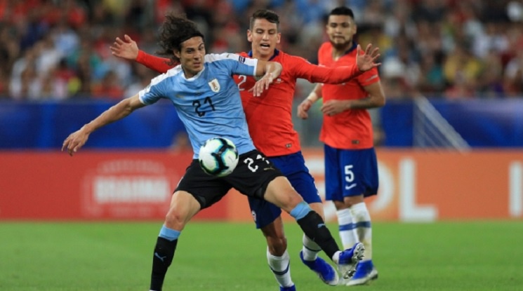 Кавани донесе успеха на Уругвай над Чили (видео)