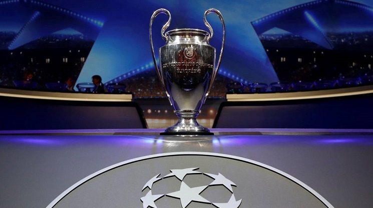 Аякс се класира в груповата фаза на Шампионската лига