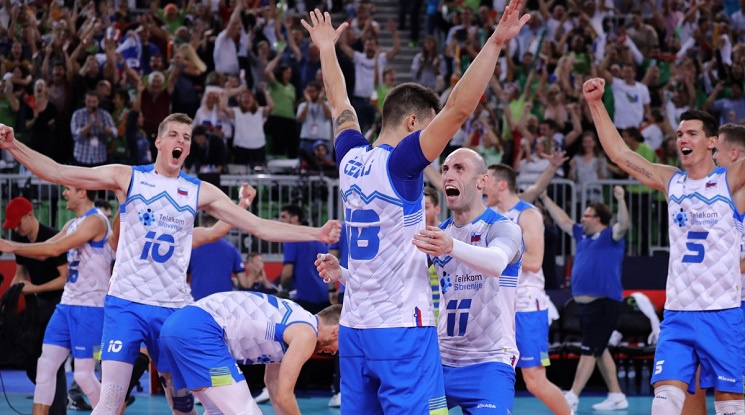 Словения разби Полша и е на финал на Европейското