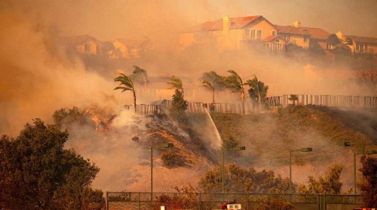 ЛеБрон сред евакуираните заради горските пожари в Калифорния