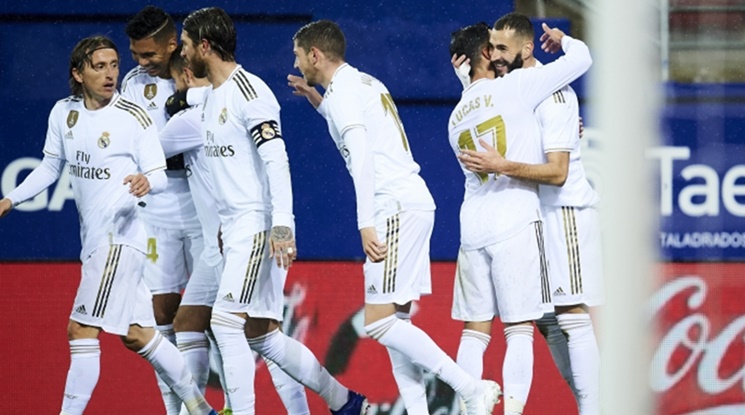 Реал Мадрид разпиля Ейбар, Бензема наниза два гола (видео)