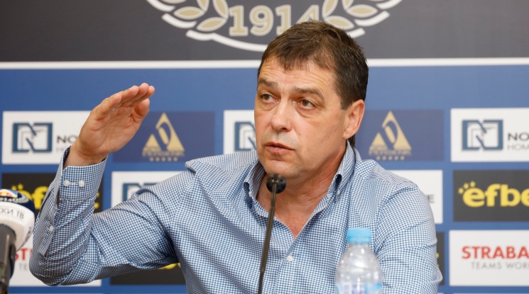 Хубчев: Всичко друго освен шампион и купа не се брои в отбори като Левски