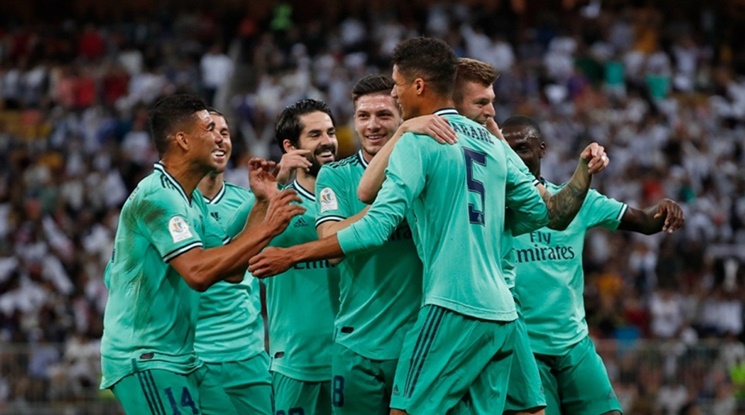 Реал Мадрид разгроми Сарагоса на "Ла Ромаледа" (видео)