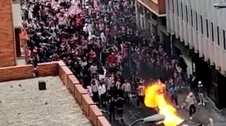 Сблъсъци между фенове на Атлетик и полицията преди финала за Купата